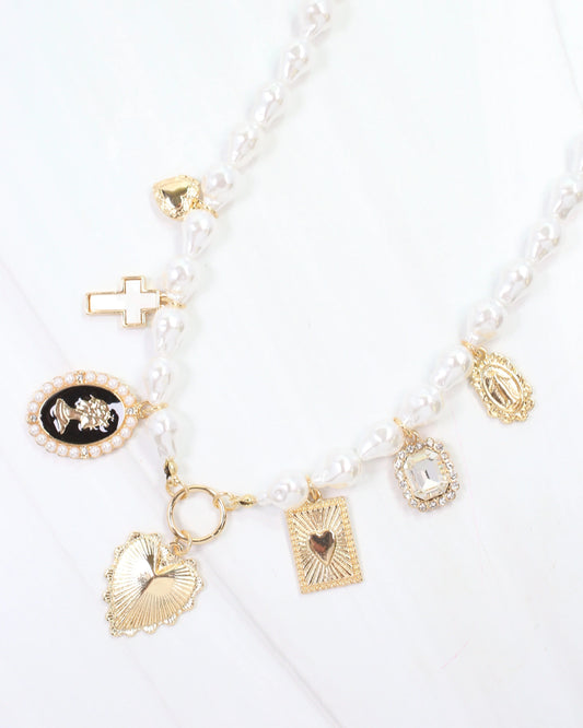 Molly Pearl Necklace